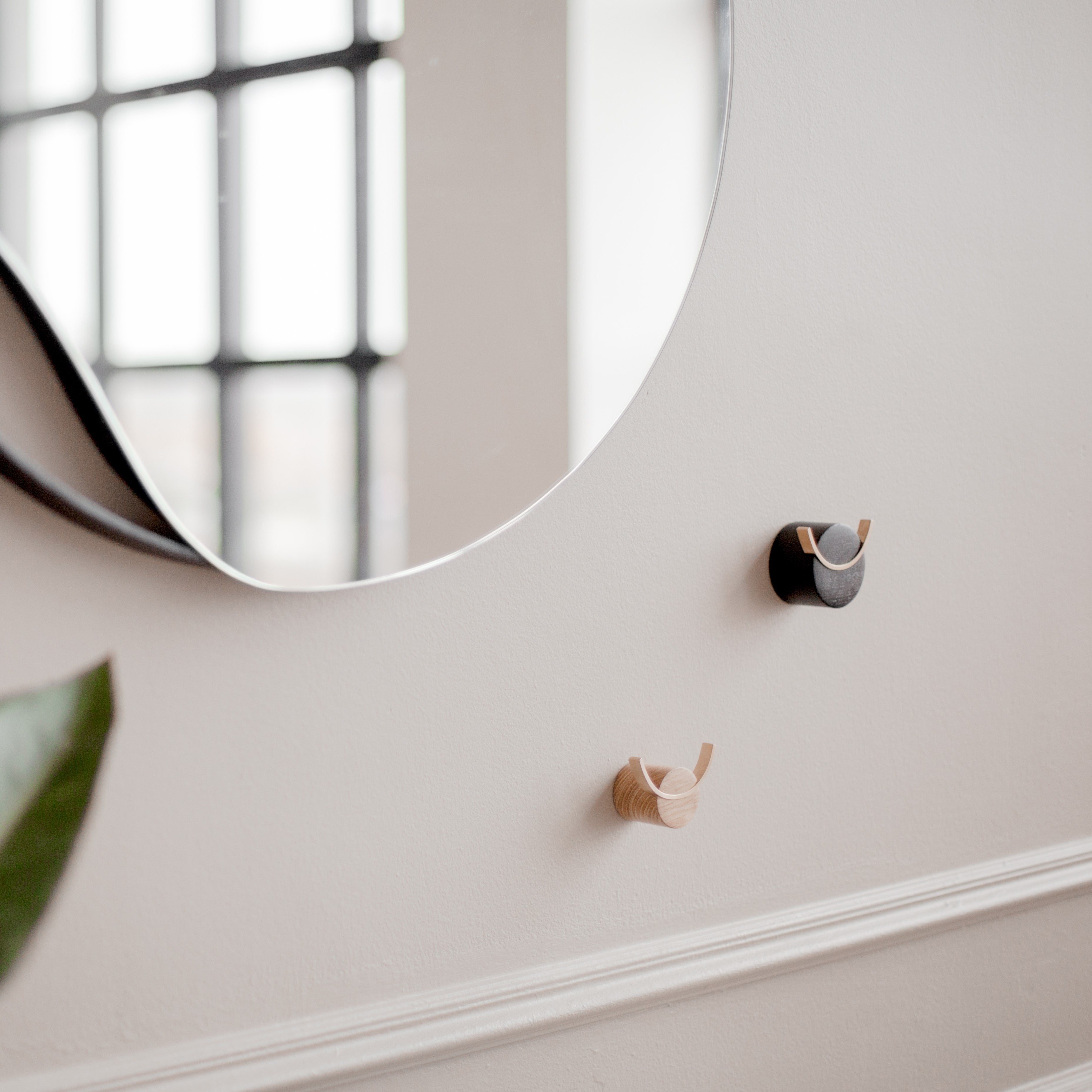 Wall hook DEER | oak wood, brass - 5